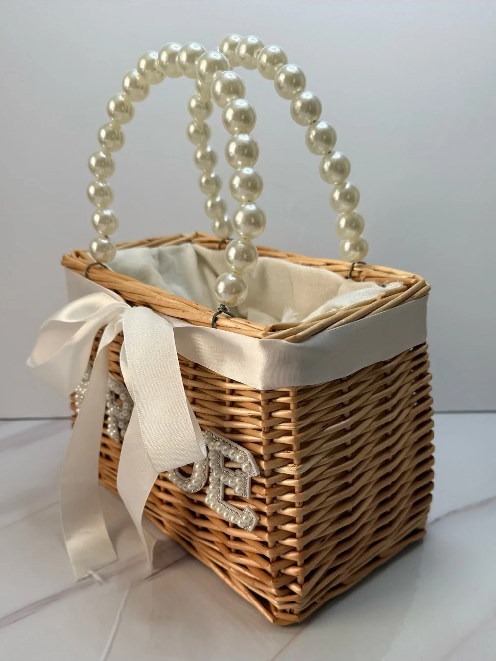Pearl-Handle Wicker Bag in Natural and Ivory